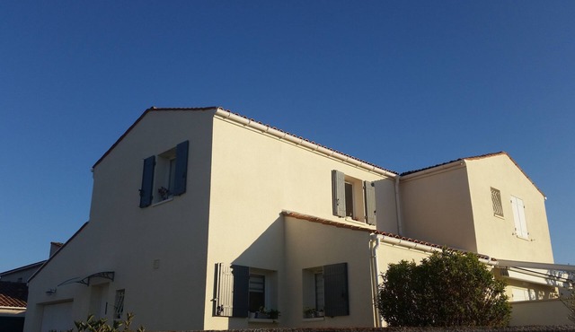 QUIET AND SERENITY - SEASIDE