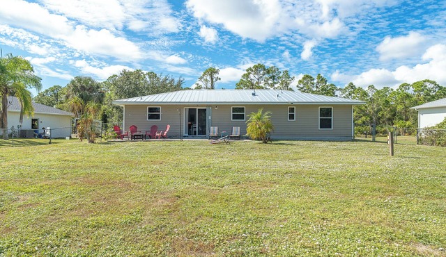 Quiet and Simple Port Charlotte Stay Near Harbor