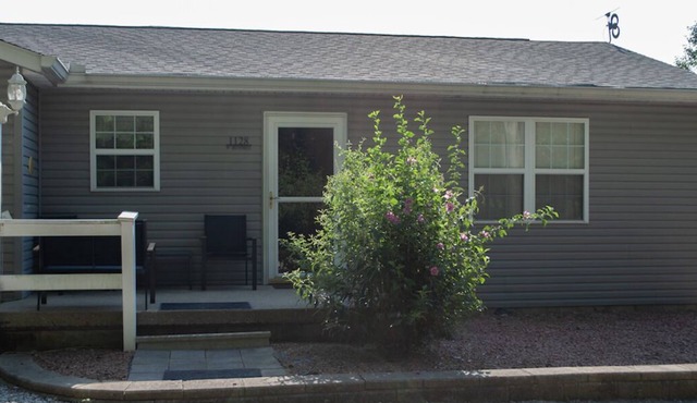 Quiet and sophisticated apartment with AC in Clinton