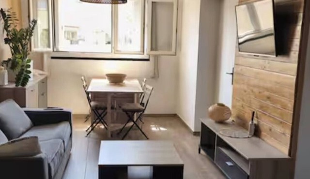 Quiet apartment in the center of salon de prv