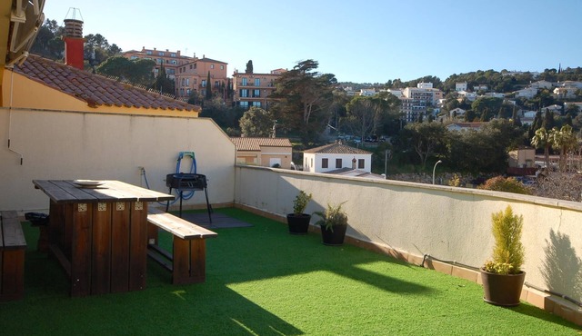 QUIET APARTMENT 5 minutes TO THE BEACH