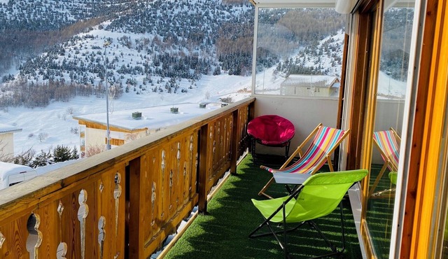 Quiet apartment 75 M2 2 bedrooms near ski lifts resort center