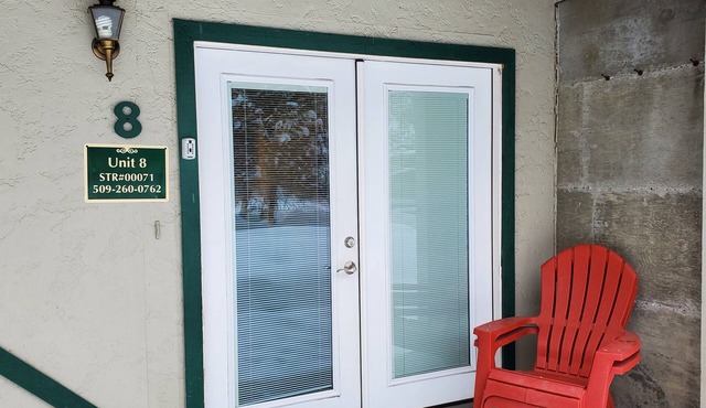 Quiet apartment along the river located about 4 miles east of Leavenworth.