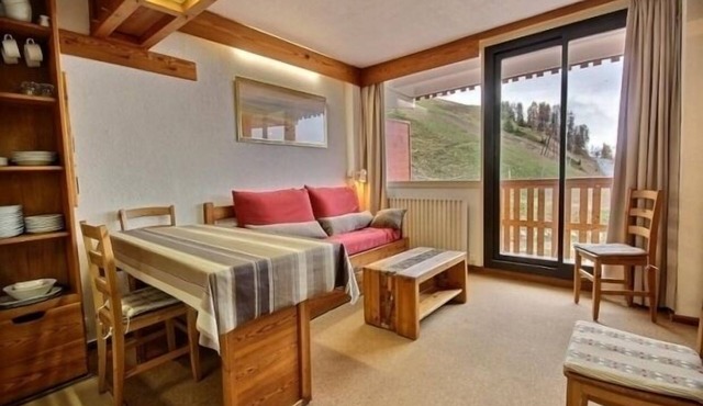 Quiet apartment for 4 with Mont-Blanc view