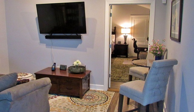 Quiet Apartment Retreat