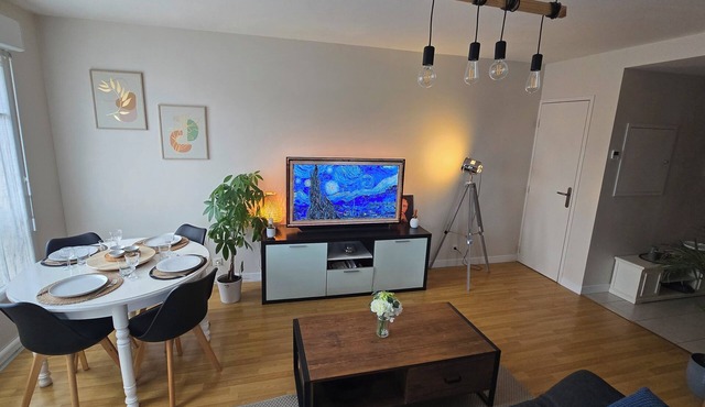 Quiet apartment with balcony