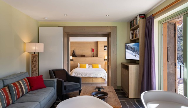 Quiet apartment with terrace and parking, close to slopes