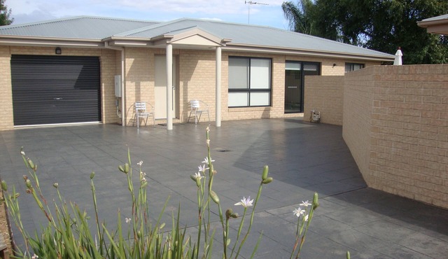 Quiet area across from the lake