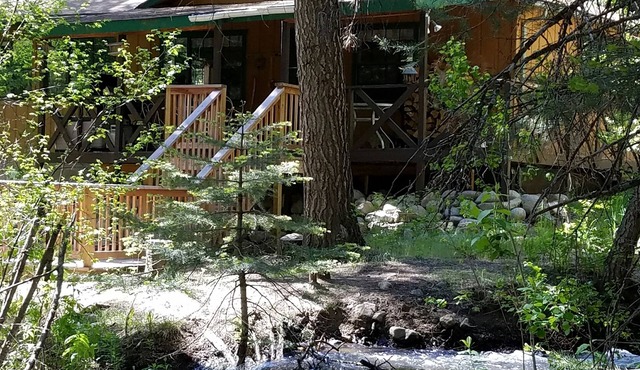 Quiet Arkansas River Hideaway