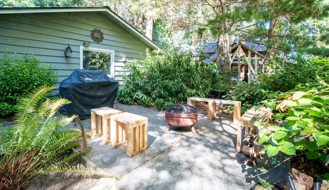 Quiet Bainbridge Retreat for 6
