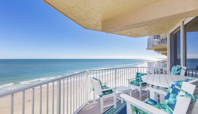 Quiet Beachside Condo - Pickleball/Basketball -Heated Pool -Beach Equip Provided