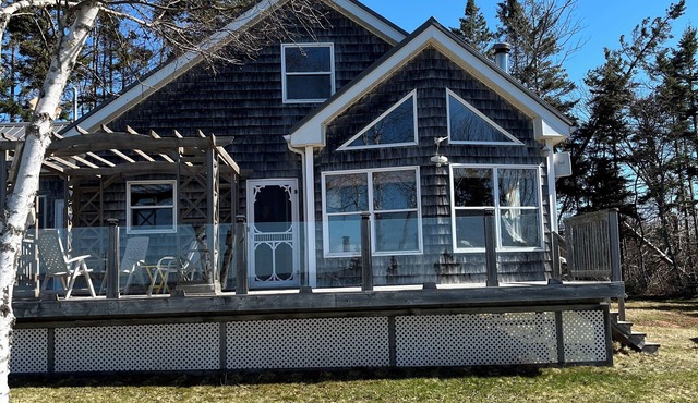 Quiet Beach Get-Away Near Cardigan, PEI