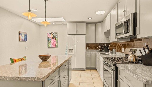 Quiet, Beautiful One Bedroom