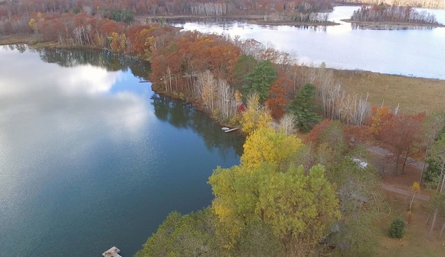 Quiet beauty of Nature on Lake Everett; Owners since 1990; Resort community