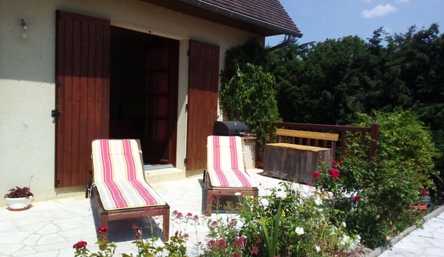 Quiet bed and breakfast with terrace