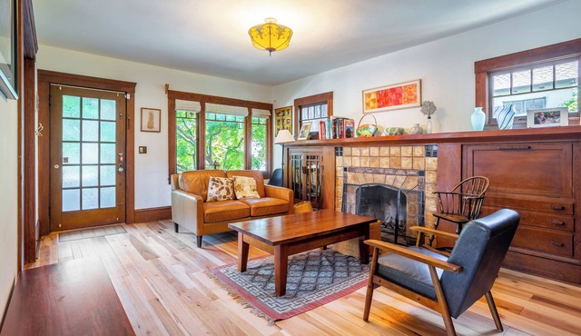 Quiet Berkeley Bungalow