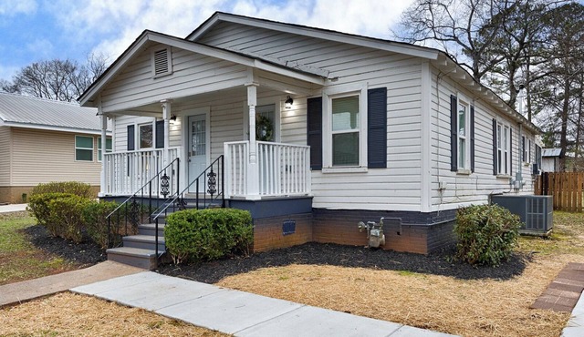 Quiet Bungalow for 6
