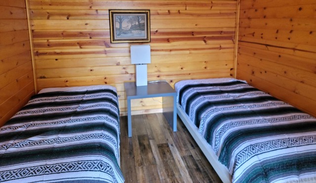 Quiet Cabin at The Retriever Retreat