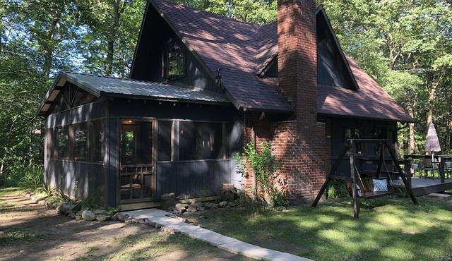 Quiet cabin in a perfect location; close to skiing, hiking and biking trails.