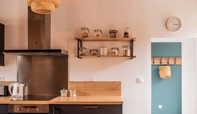 Quiet character gîte in an old square farmhouse