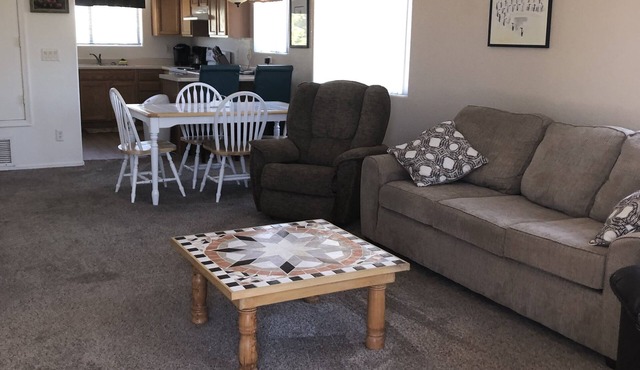 QUIET, CLEAN & CONVENIENT LOCATION