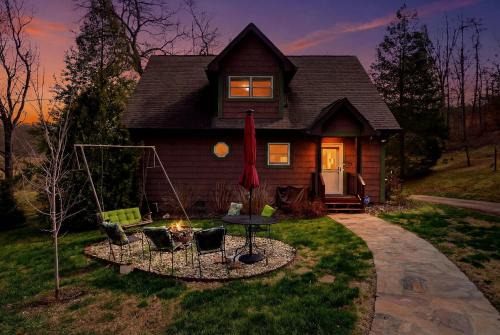 Quiet Clear Creek Cabin Peaceful Mtn Views Firepit