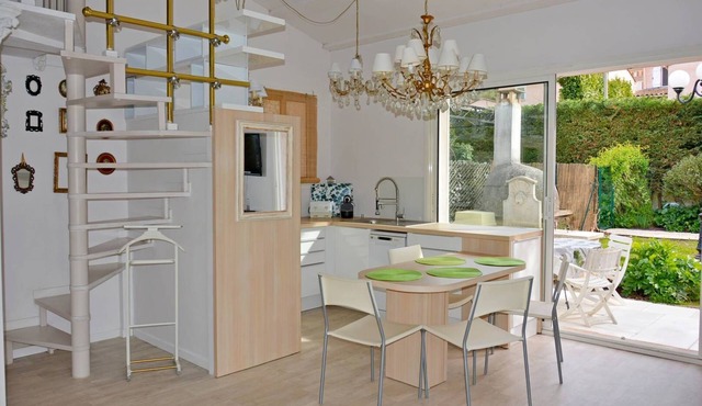 Quiet, close to everything and very practical to visit the region - WIFI - AIR CON - BABY.