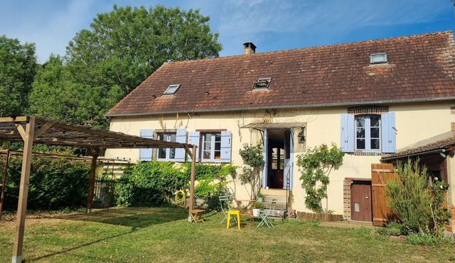 Quiet country house - 2h Paris - river and hiking trails nearby