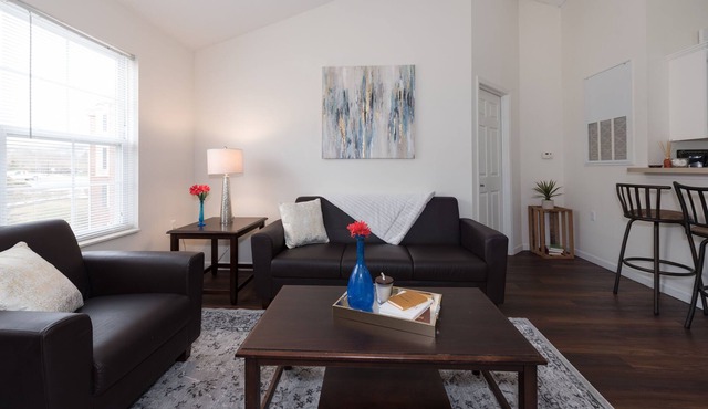 Quiet & Comfortable Getaway Near the Airforce Base.