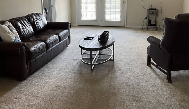 Quiet Condo with Free Wifi and Cable