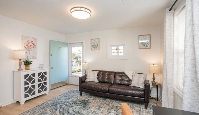 Quiet, Convenient 2 Bedroom w/W&D - Stay w/9yr Professional & Responsive Host!