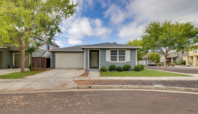 Quiet & Convenient! Santa Rosa Family Home w/Yard