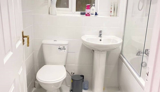 Quiet & Cosy Near Gatwick