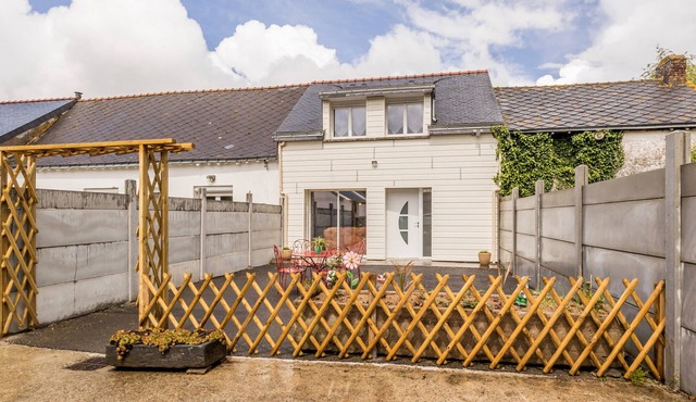 Quiet cottage in nature near Nantes