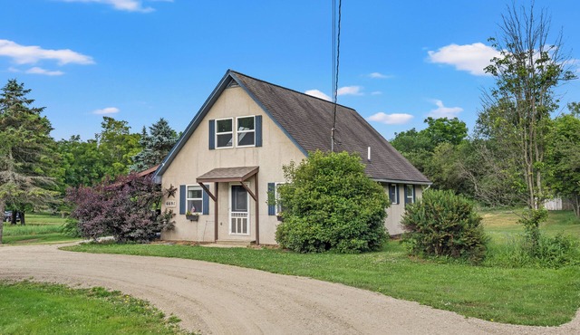 Quiet cottage in the country with WiFi, AC