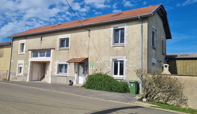 Quiet Cottage Near Active Farm, 3 Bedrooms, Terrace & BBQ in Scenic Lorraine