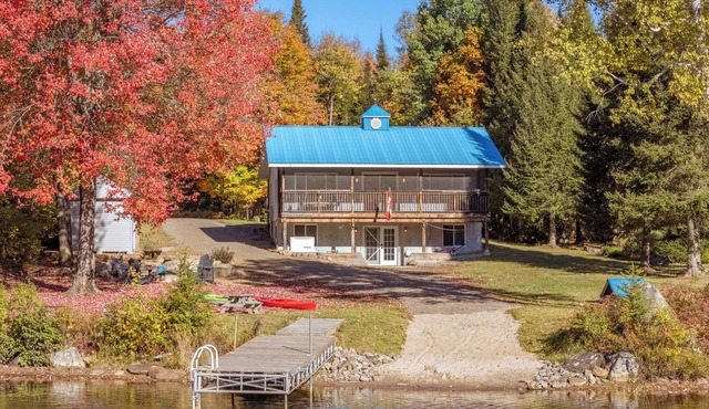 Quiet cottage on private lot minutes from town. Boater or snowmobieler delight!