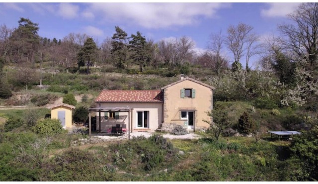 Quiet cottage with beautiful view