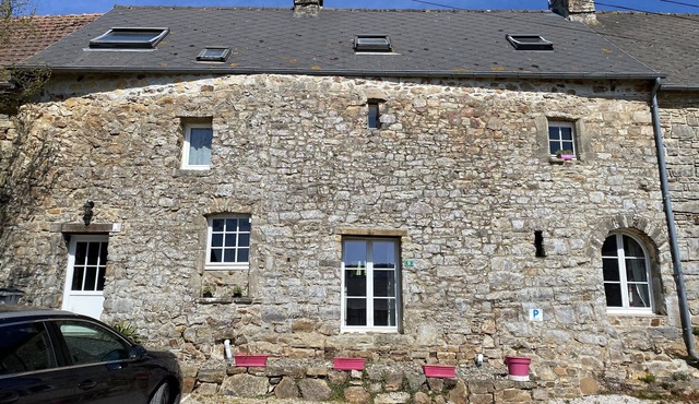 Quiet country house 15 minutes from the beaches! in Fierville-les-Mines