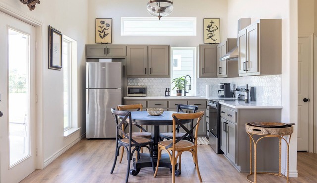 Quiet Country Escape | Brand New | Close to Round Top