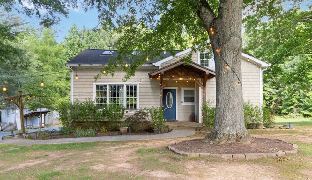 Quiet Country Farmhouse