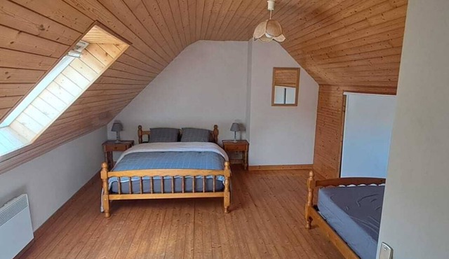 Quiet country house, close to the sea and the GR34.