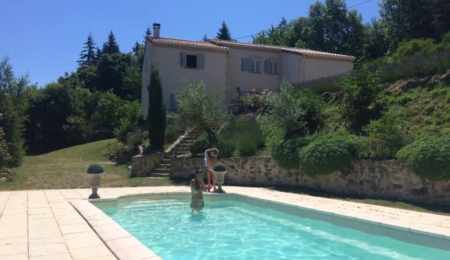 Quiet country house with pool view and jacuzzi in the heart of the Ardèche for 12 people