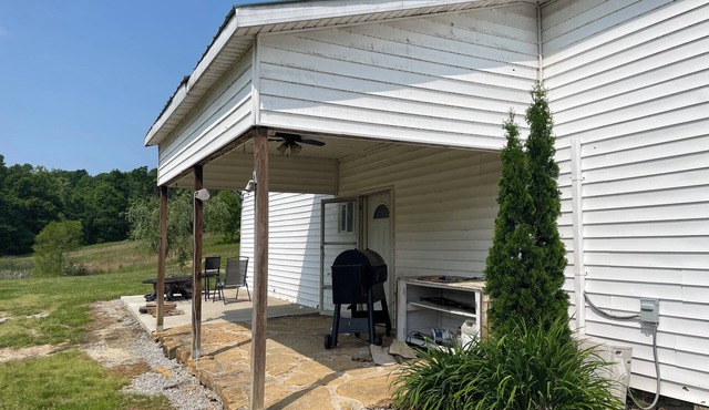 Quiet Country home, Pet friendly