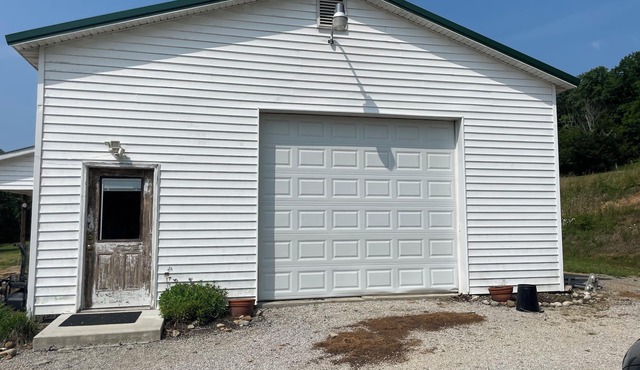 Quiet Country home, Pet friendly