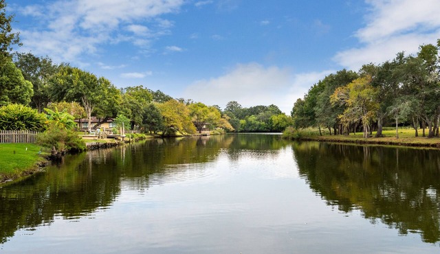 Quiet Country Home with several inside/outside entertainment activities to enjoy