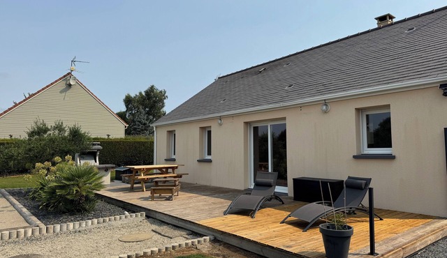 Quiet country house just a few minutes from the sea.