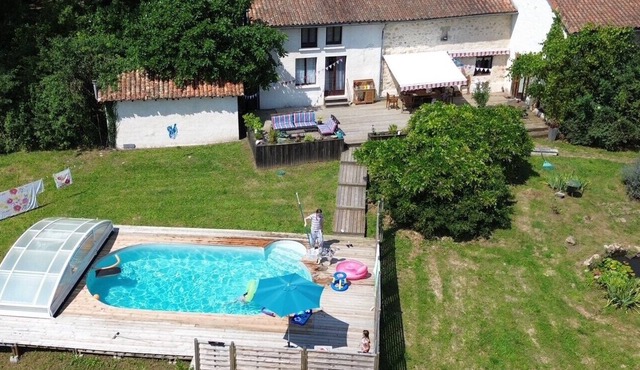 Quiet country house with private pool.
