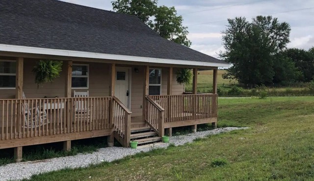 Quiet, country setting is what you will find at Country Cabin- Side B.