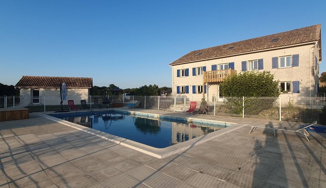 Quiet countryside between vineyards and forest! - Sleeps 14